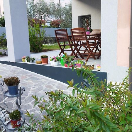 Rose Garden House Wi-Fi Lägenhet Riva del Garda Exteriör bild